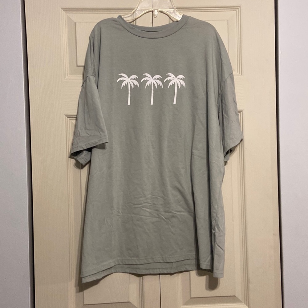 Triple Palm Tree Tee